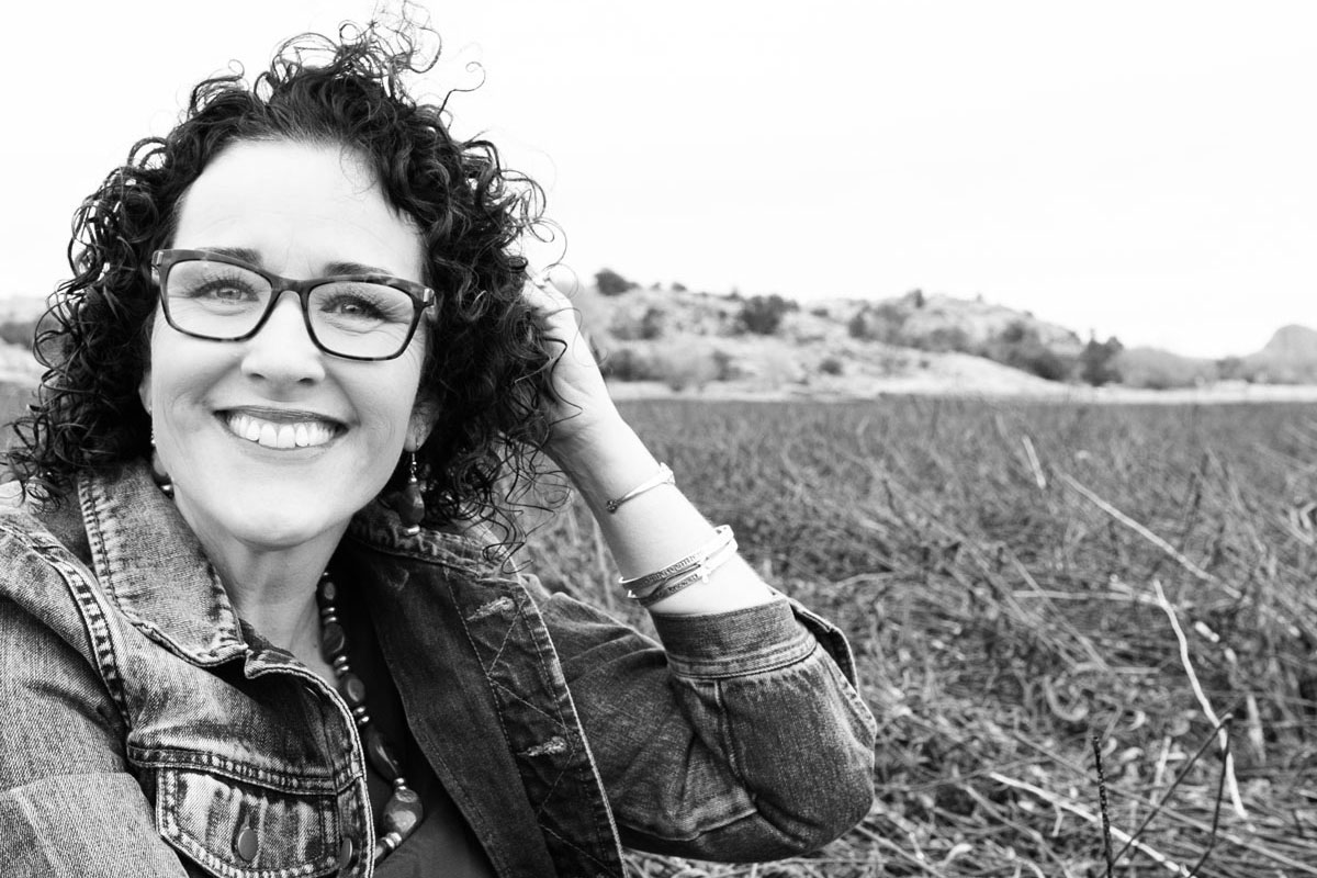 amberly-neese-closeup-bw